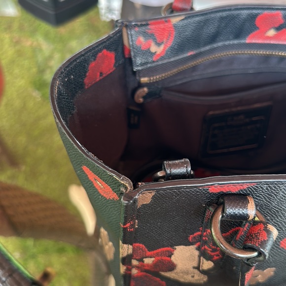 Coach Floral print crossbody tote - Picture 9 of 10